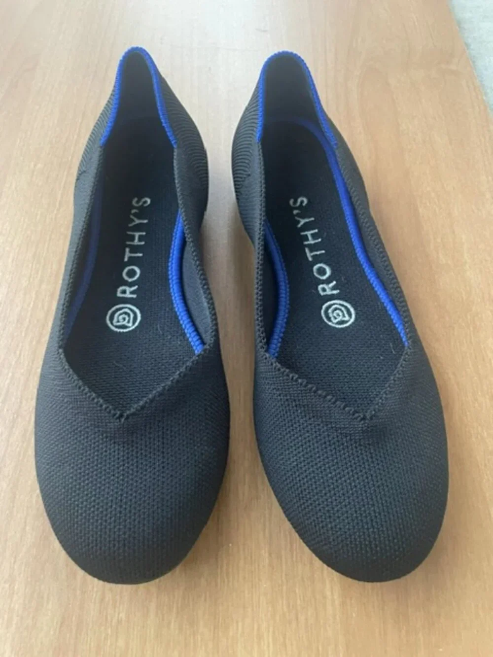 Rothys Women's Slip-on Round Toe Flats, Black, Size 6.5